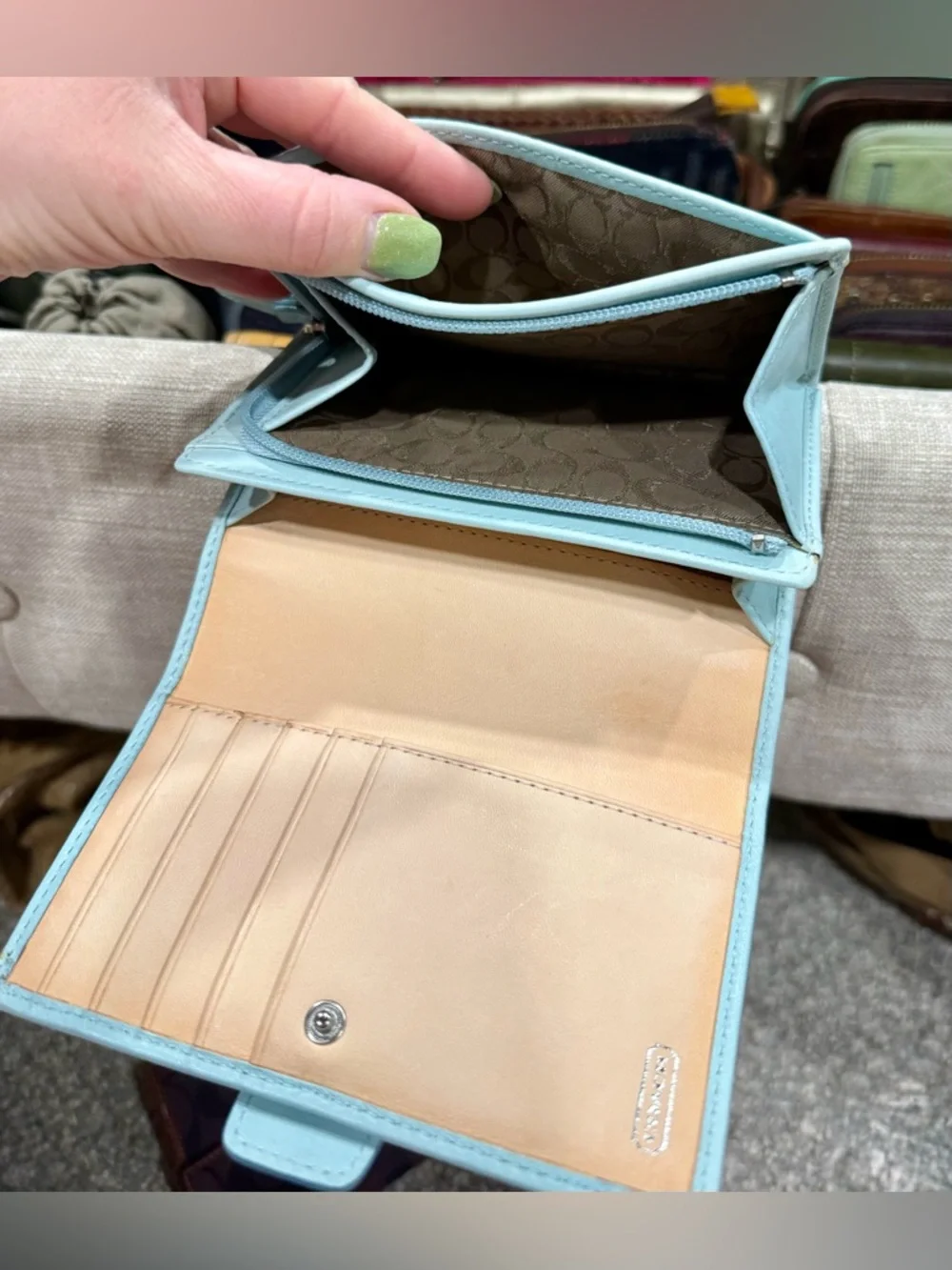 Coach Y2K Soho Silver Buckle Smooth Leather Mint/Sea Foam Folding Snap Wallet - Picture 5 of 12